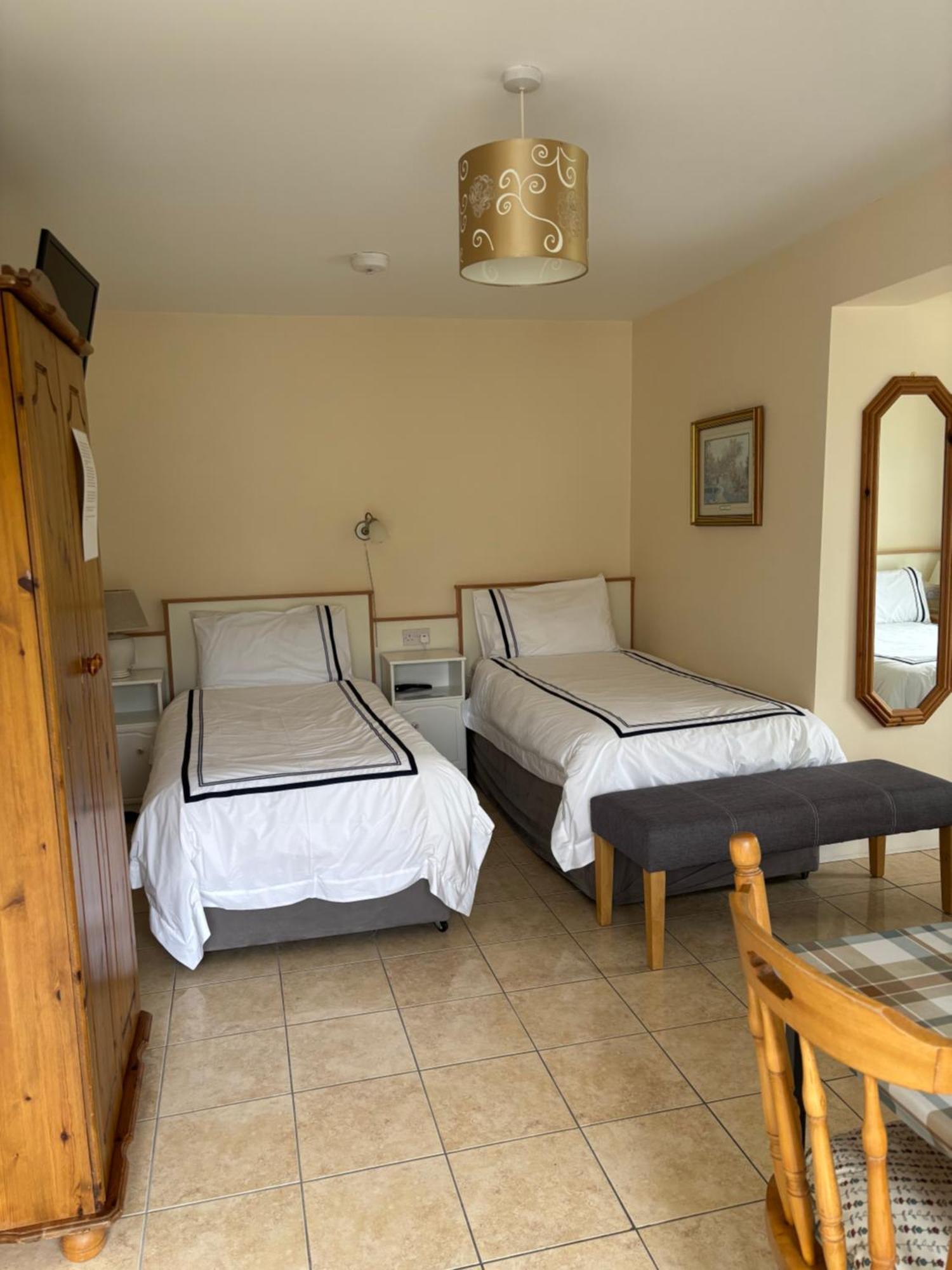 Ballindrum Farm B&B Атай Экстерьер фото
